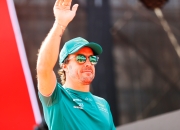 开云体育官网-包含索伯车队横扫红牛二队，阿隆索刷新纪录的词条