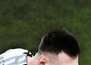 开云官方app入口-法国队鏖战中国队，黄鸭组合统治全场的简单介绍