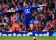 开云下载-奥运周期关键战之夜，布雷默攻防两端统治，铸就传奇时刻