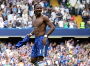 开云体育登录-那一夜，极速与传奇的十字路口—当F1的引擎轰鸣，为NBA的里程碑加冕