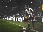 开云体育中国-孤峰对决，金玟哉在亚特兰大的红色午夜，用一座城池的沉默写就唯一的史诗