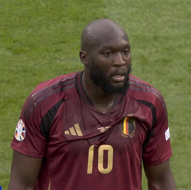 卢卡库破门,国家德比巴萨惨败 卢卡库破门,国家德比巴萨惨败