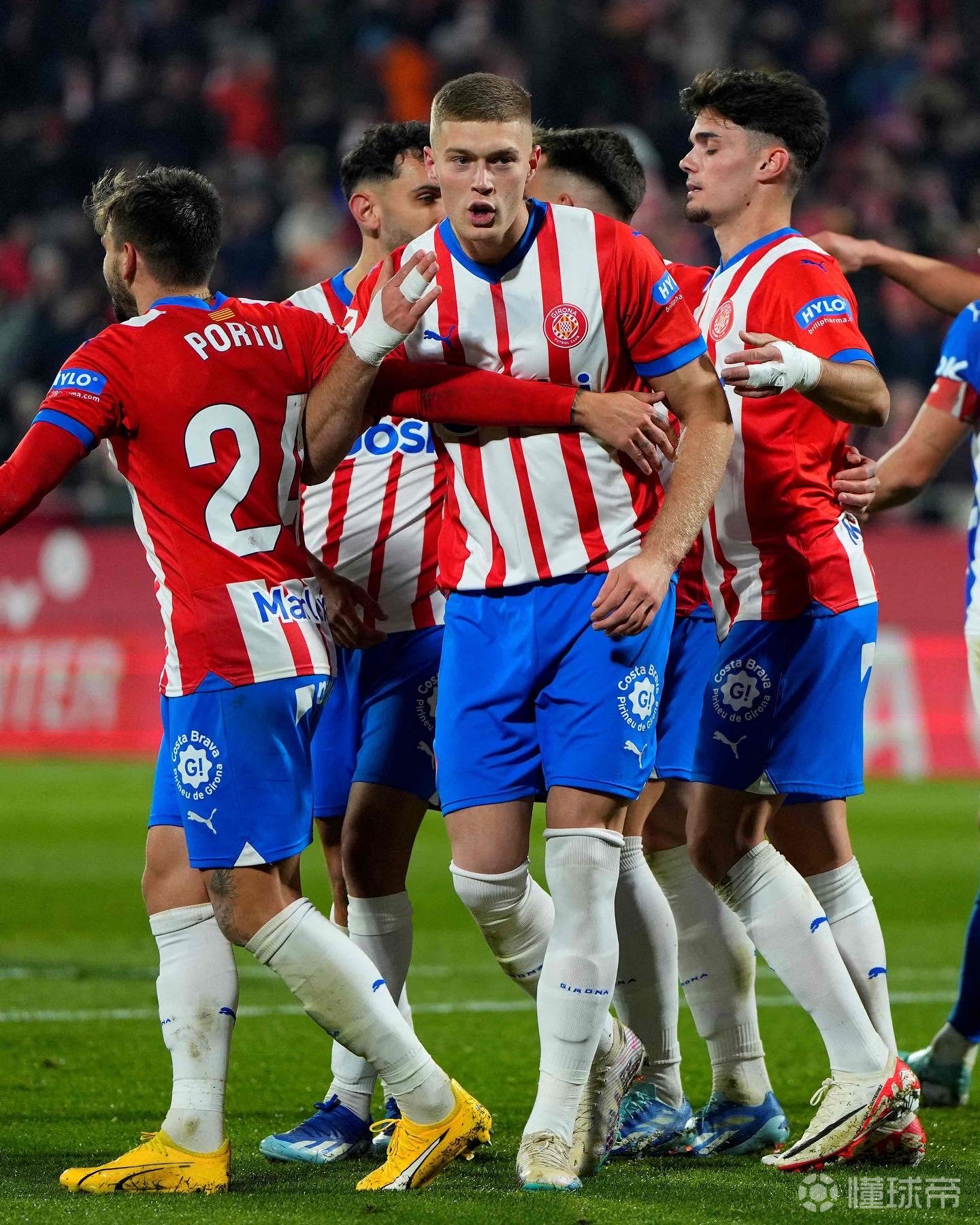 包含赫罗纳在主场击败对手获得喜人成绩的词条 包含赫罗纳在主场击败对手获得喜人成绩的词条