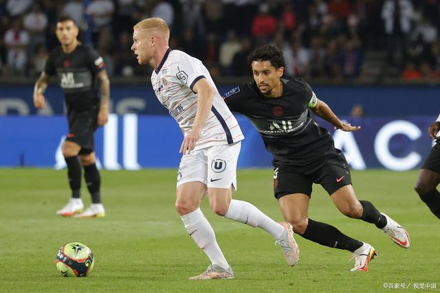 门兴格拉德巴赫队员斗志昂扬的简单介绍