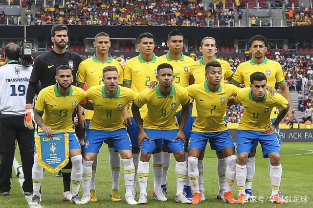 包含美洲篮球锦标赛开赛，巴西豪取开门红的词条