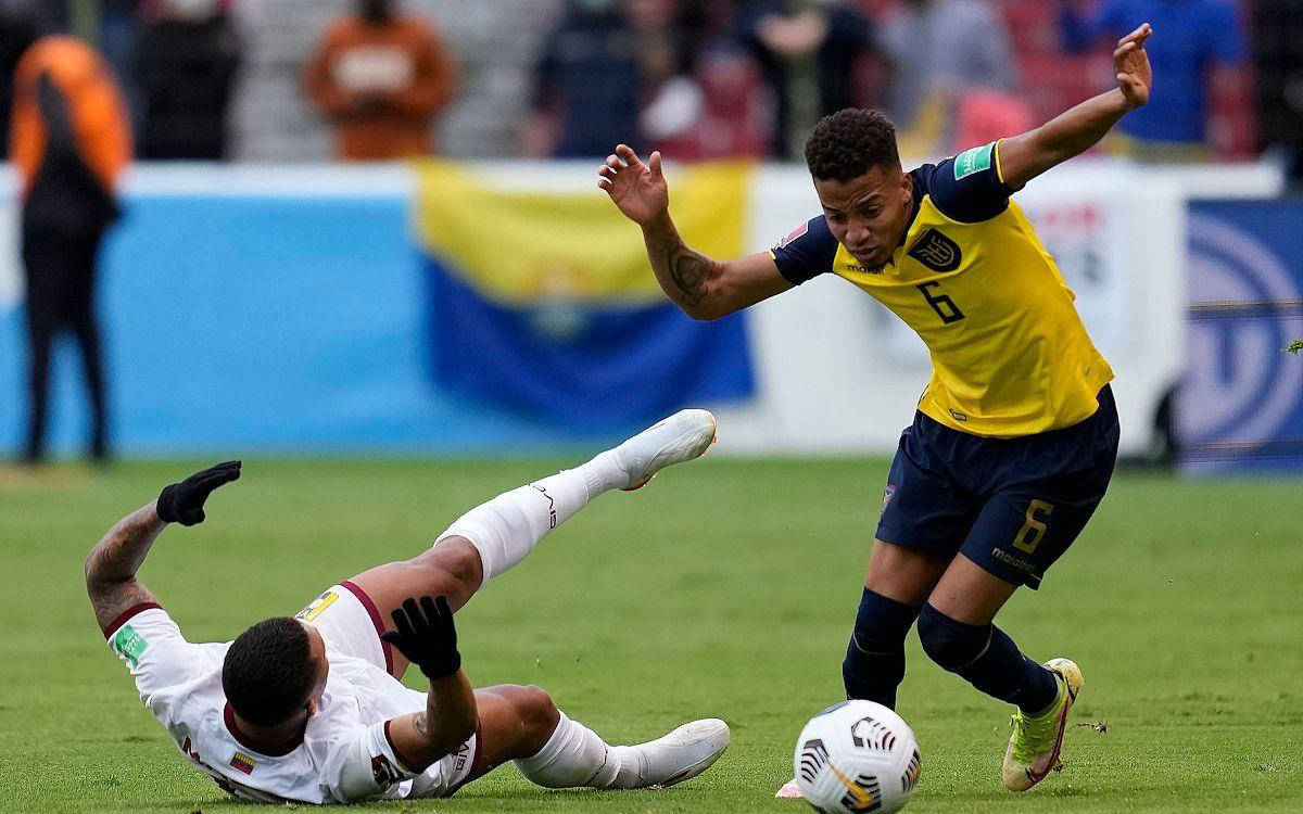 南美球队力挫对手，称霸锦标赛