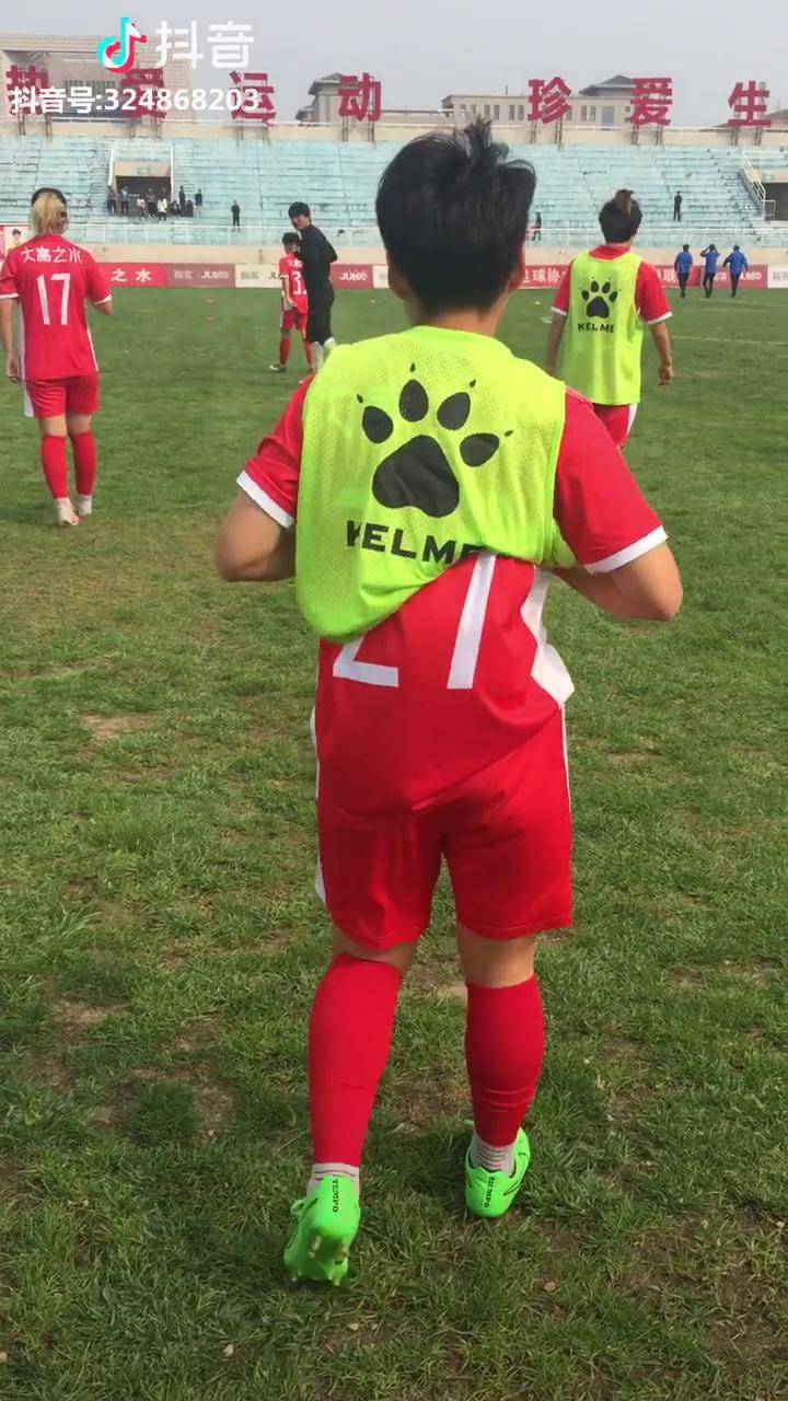 关于英格兰女足主场作战，力克劲旅，谱写辉煌战绩的信息