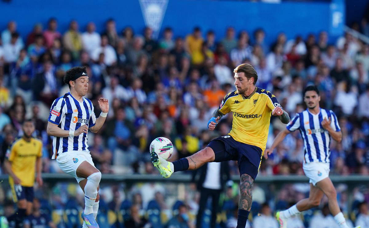 里尔足球俱乐部向前迈进一步