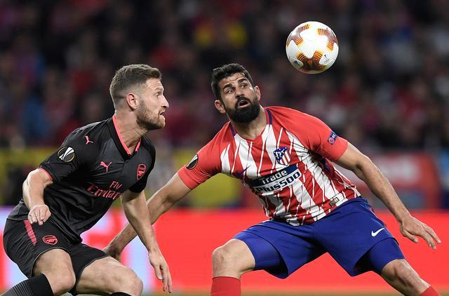 包含马德里竞技逆转阿森纳，皮克关键制胜的词条