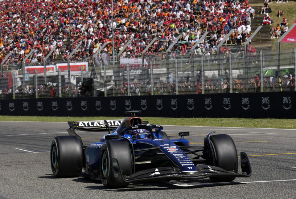 包含索伯车队横扫红牛二队，诺里斯扛起全队的词条