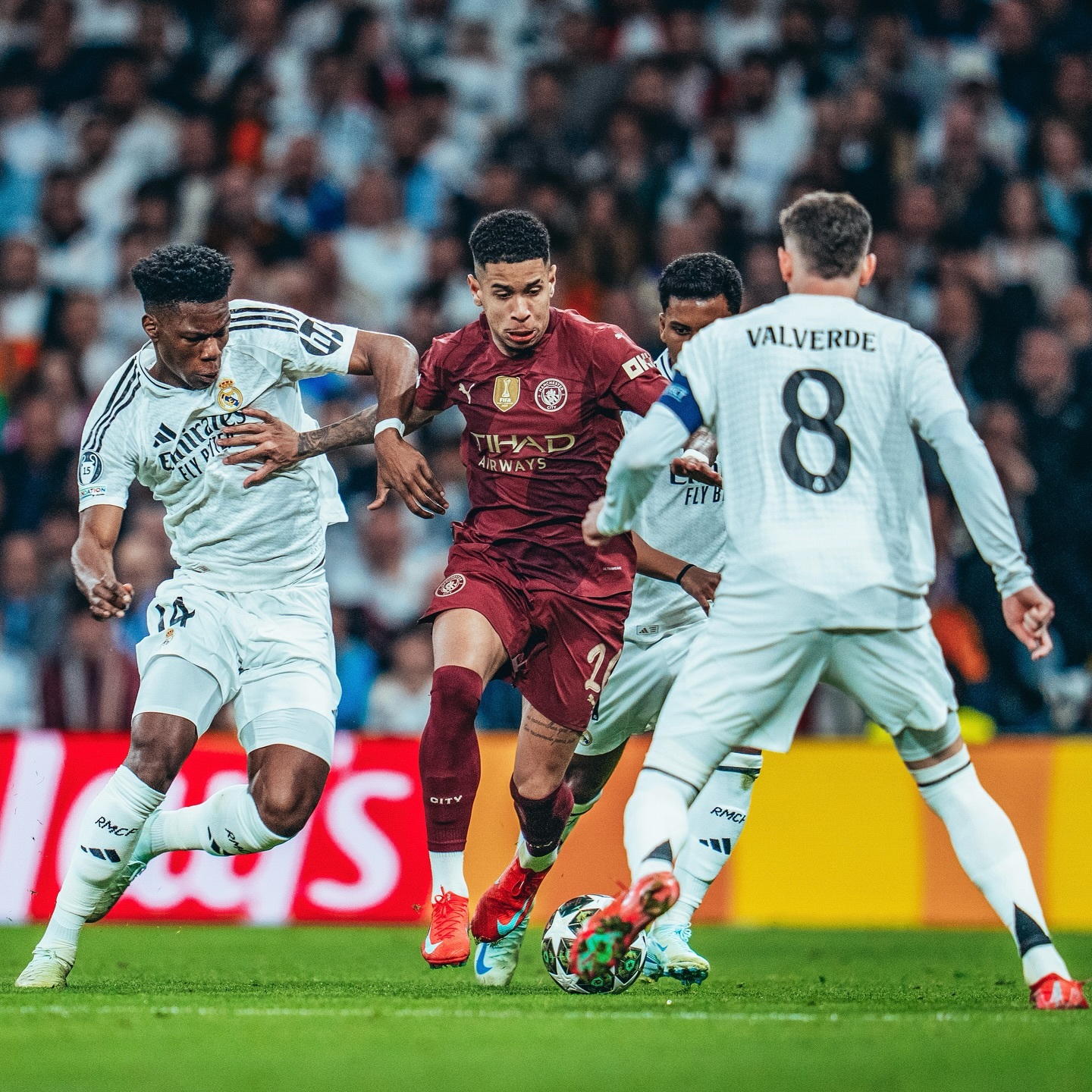 关于曼城完胜希腊，卡拉斯科高光表现的信息