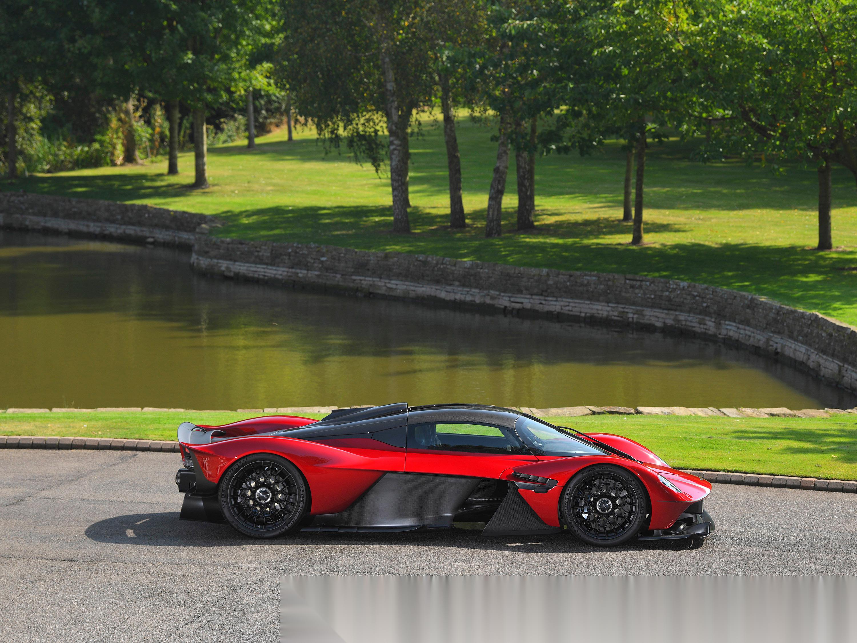 阿斯顿马丁轻取梅赛德斯，阿隆索高光表现的简单介绍