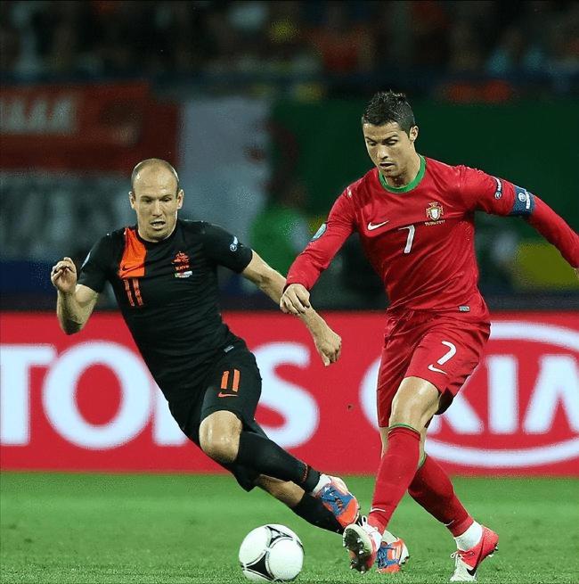 包含葡萄牙险胜法国，莫德里奇刷新纪录的词条