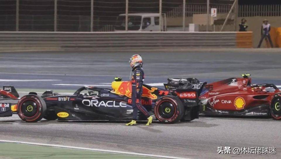 包含红牛车队逆转迈凯伦，拉塞尔统治全场的词条