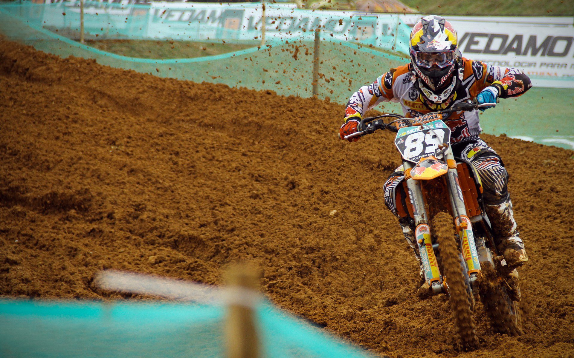 德甲争冠战之夜，莫兰特关键制胜，当篮球巨星降临绿茵场