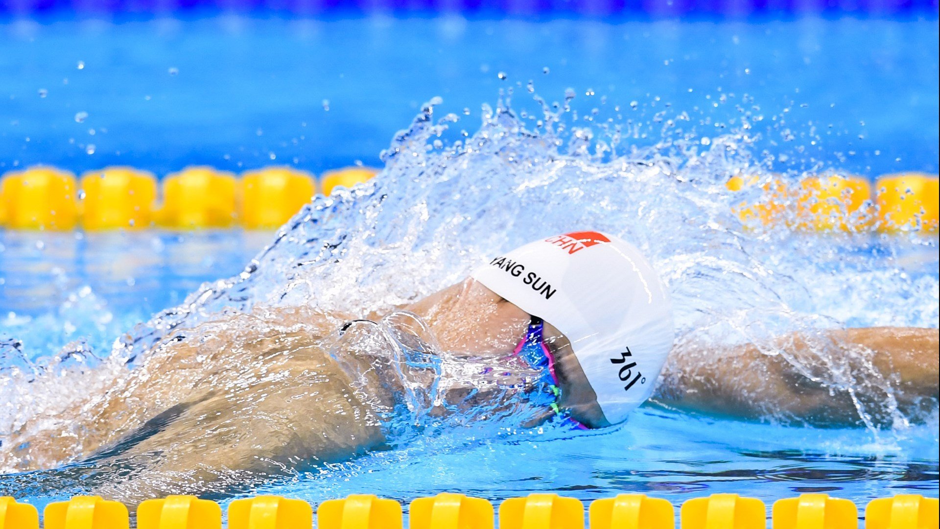 从长春到孟菲斯，伦纳德跨越八千公里的实力宣言