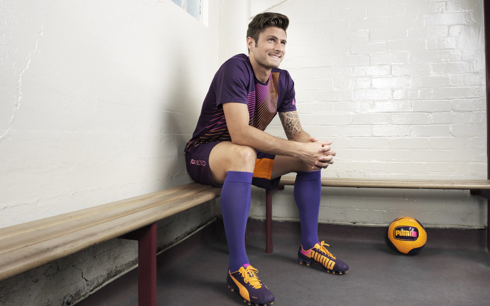 西班牙的节奏魔法,如何用控球艺术掌控阿尔及利亚,以及克瓦拉茨赫利亚的关键先生蜕变