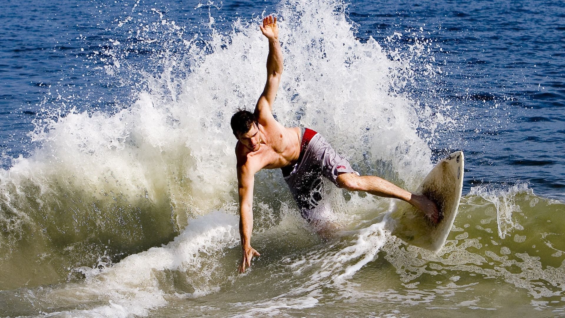 迪马利亚爆发破僵局，葡萄牙战术体系完美压制那不勒斯